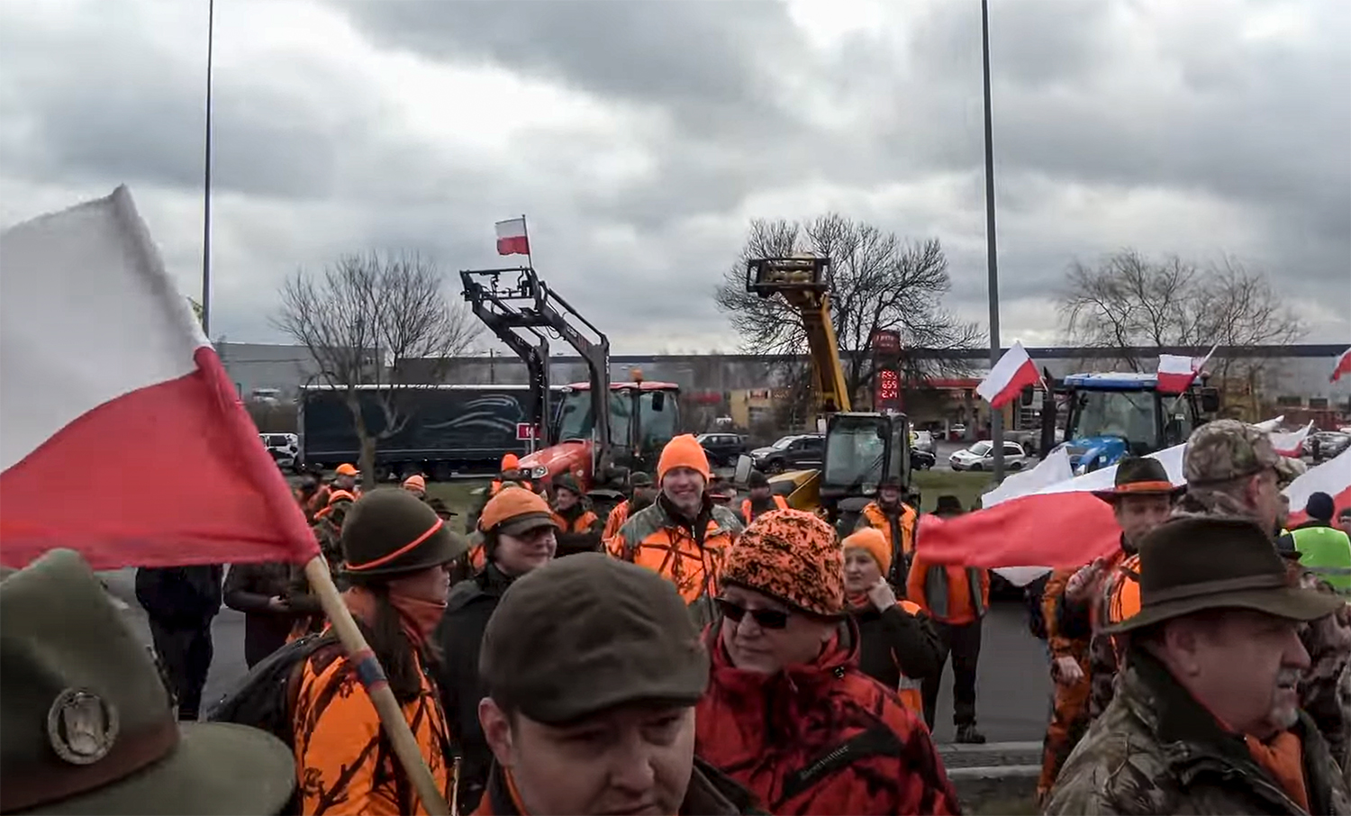 Lenkijos Medžiotojai protestuoja prieš žaliųjų įstatymus