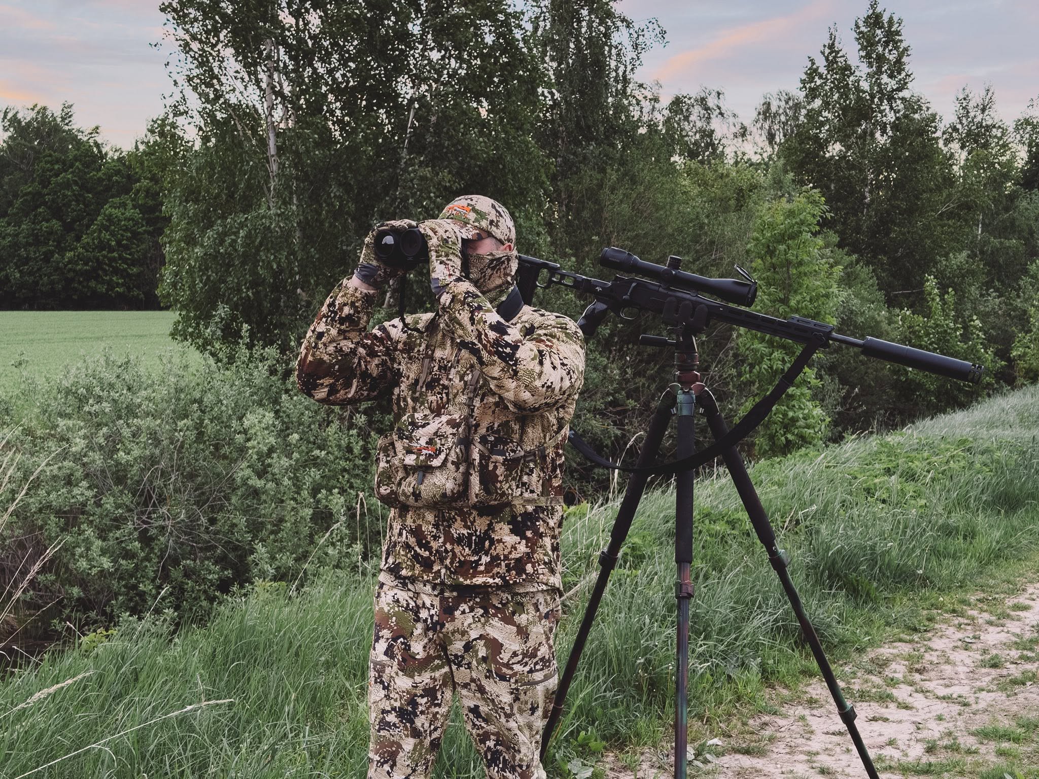 Siūlomi Ginklų ir šaudmenų kontrolės įstatymo pakeitimai: mažiau ribojimų taikikliams, naujos pareigos savininkams ir šaudykloms